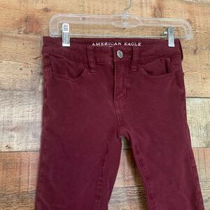 American Eagle maroon burgundy jeggings, size 00‎